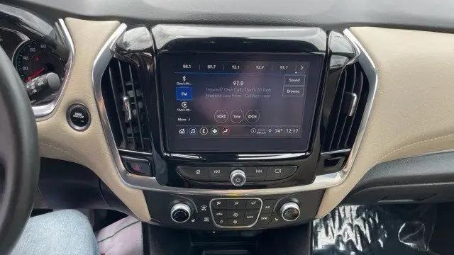 2023 Chevrolet Traverse AWD LT Leather