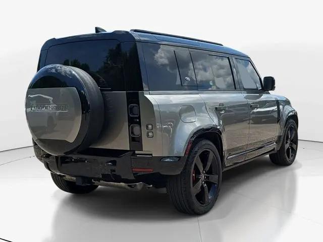 2024 Land Rover Defender 110 P400 X