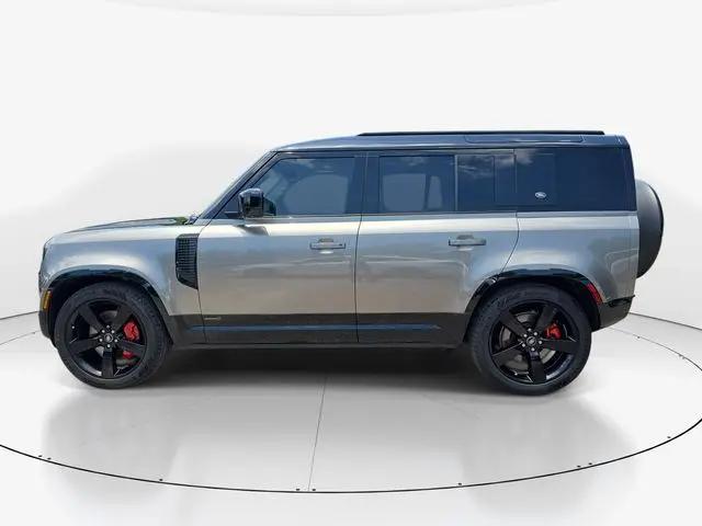 2024 Land Rover Defender 110 P400 X