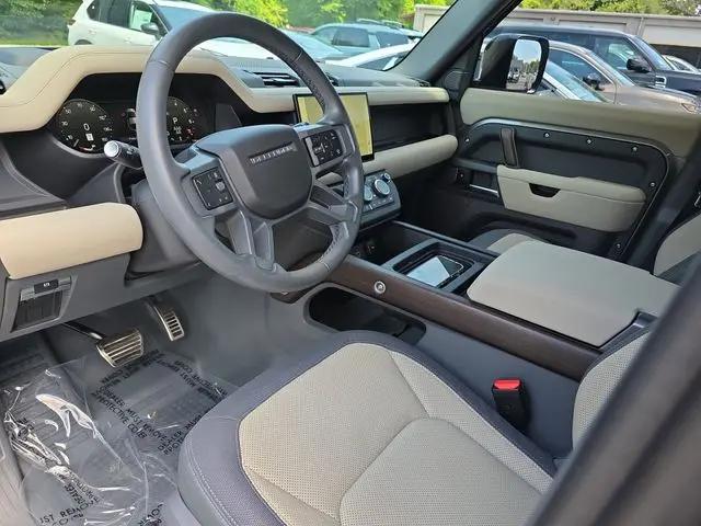 2024 Land Rover Defender 110 P400 X