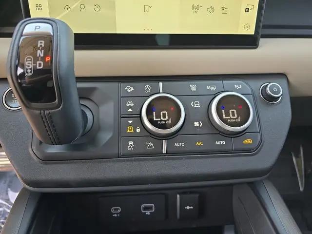 2024 Land Rover Defender 110 P400 X