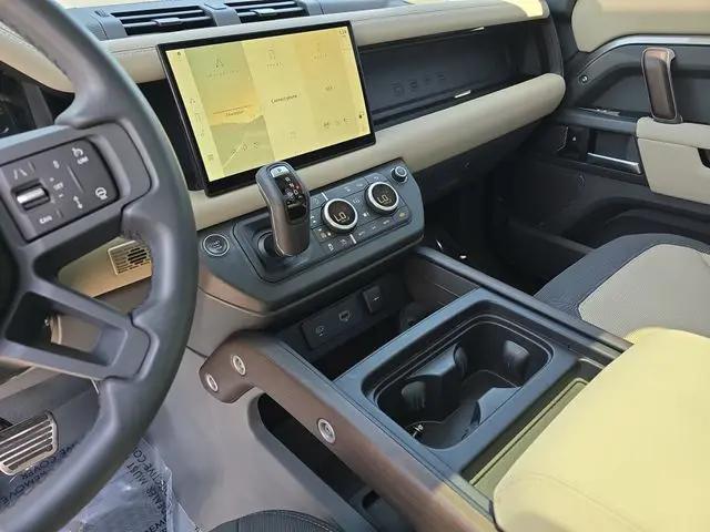 2024 Land Rover Defender 110 P400 X