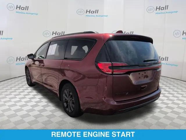 2021 Chrysler Pacifica Touring L