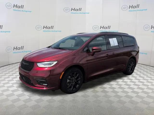 2021 Chrysler Pacifica Touring L for sale in Elizabeth City, NC