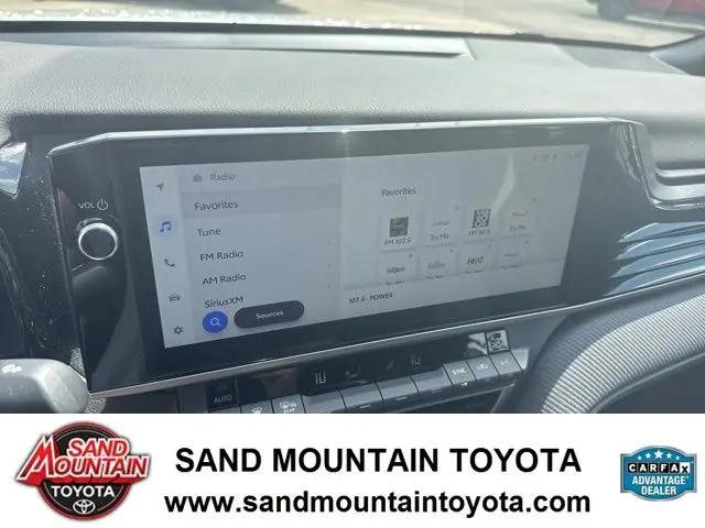 2025 Toyota Camry SE