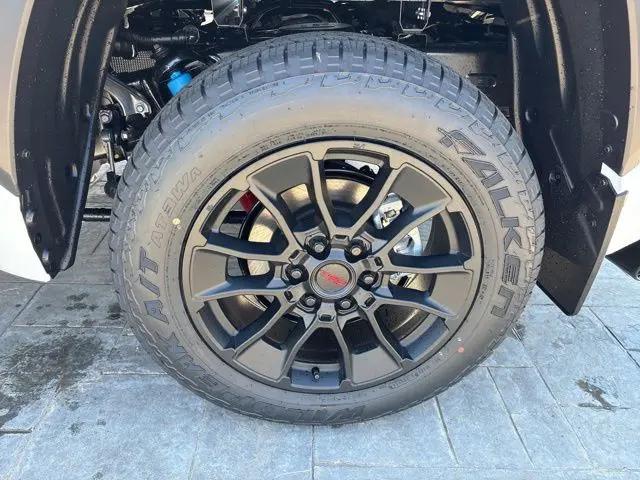 2026 Toyota Tundra Limited CrewMax 5.5' Bed