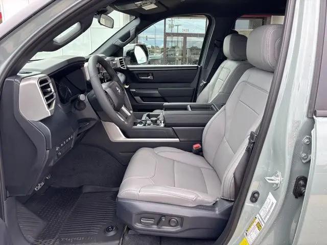 2026 Toyota Tundra SR5 CrewMax 5.5' Bed