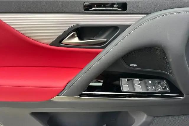 2026 Lexus LX F SPORT Handling
