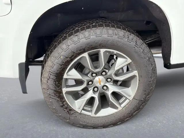 2026 Chevrolet Silverado 1500 4WD Crew Cab Standard Bed LT
