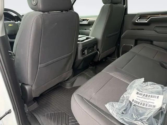 2026 Chevrolet Silverado 1500 4WD Crew Cab Standard Bed LT