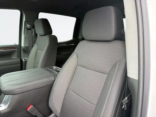 2026 Chevrolet Silverado 1500 4WD Crew Cab Standard Bed LT