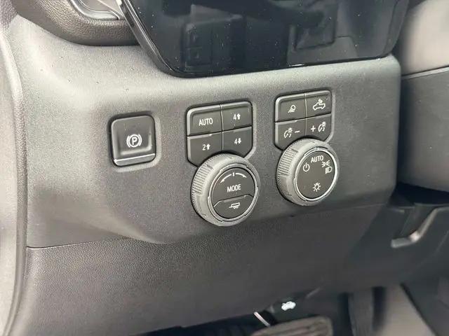 2026 Chevrolet Silverado 1500 4WD Crew Cab Standard Bed LT