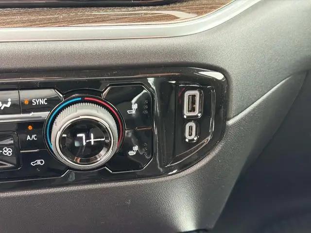 2026 Chevrolet Silverado 1500 4WD Crew Cab Standard Bed LT