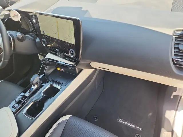 2024 Lexus NX 350h Premium