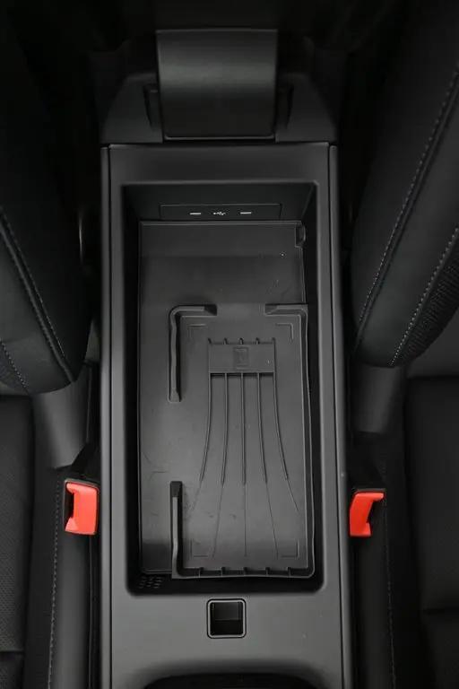 2025 Porsche 911 Carrera Cabriolet