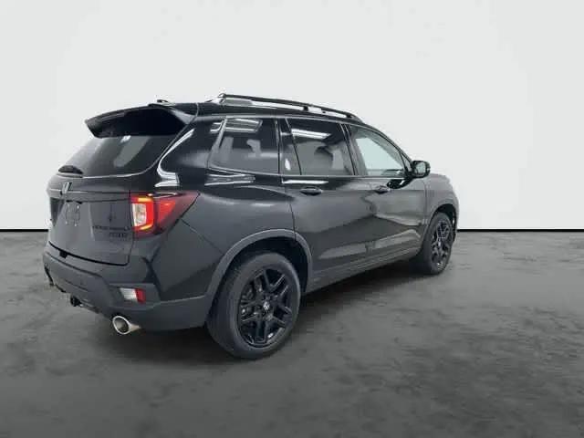2025 Honda Passport AWD Black