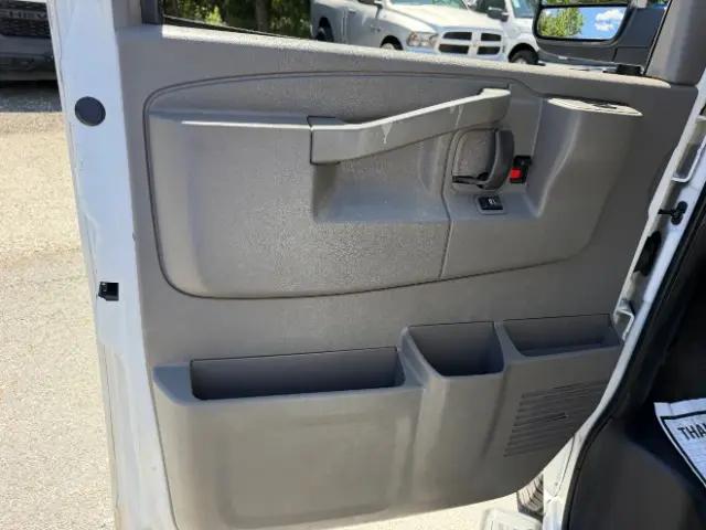 2017 Chevrolet Express LT