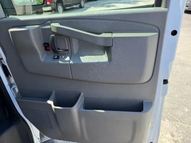 2017 Chevrolet Express LT