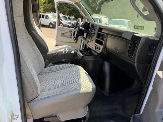 2017 Chevrolet Express LT