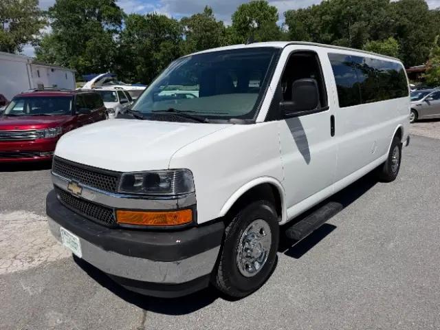 2017 Chevrolet Express LT for sale in Pasadena, MD