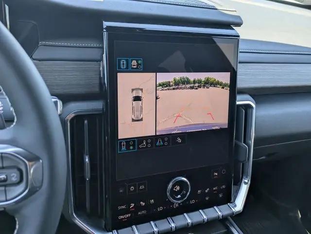 2026 GMC Acadia Denali AWD