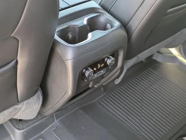2026 GMC Acadia Denali AWD