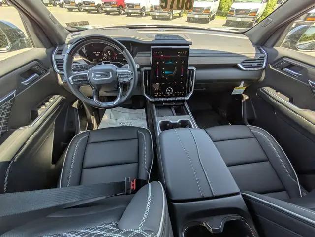 2026 GMC Acadia Denali AWD