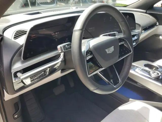 2024 Cadillac iQ Luxury w/1SC