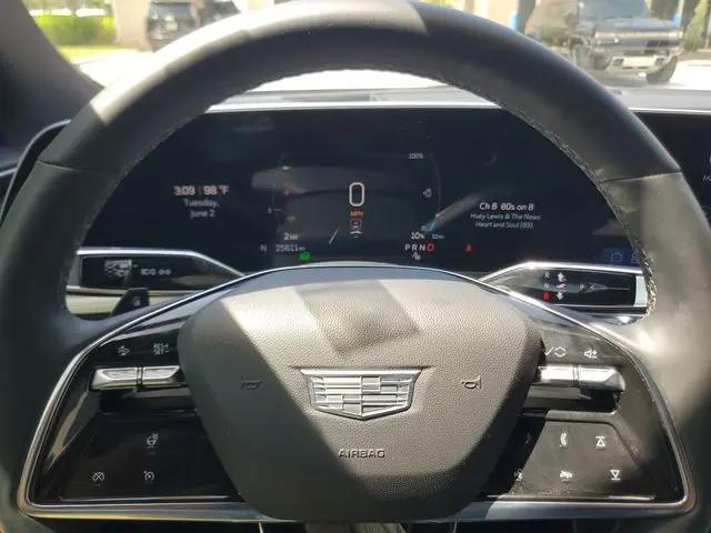 2024 Cadillac iQ Luxury w/1SC
