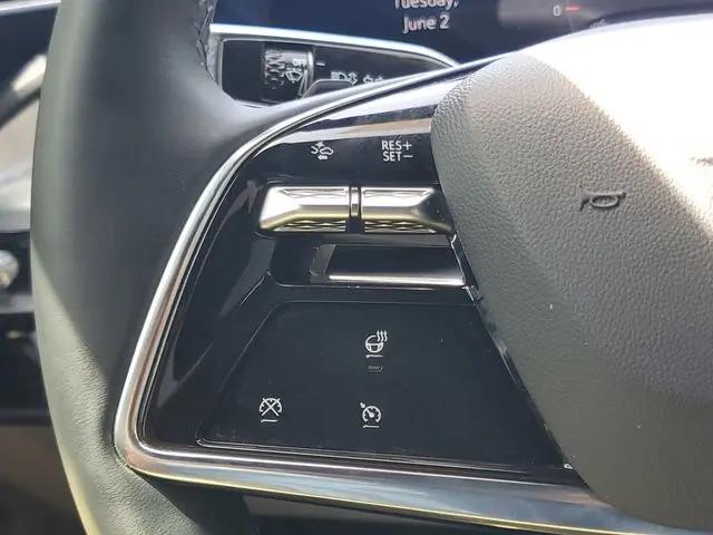 2024 Cadillac iQ Luxury w/1SC