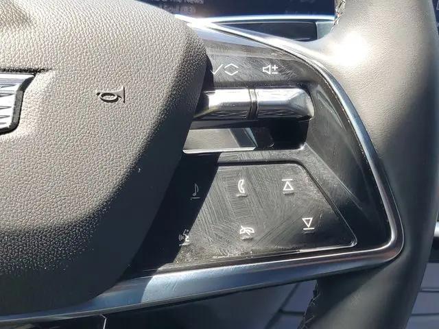 2024 Cadillac iQ Luxury w/1SC