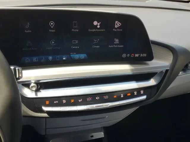 2024 Cadillac iQ Luxury w/1SC
