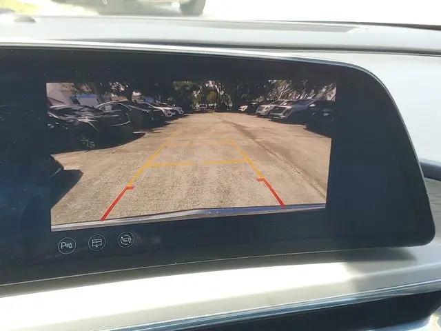 2024 Cadillac iQ Luxury w/1SC