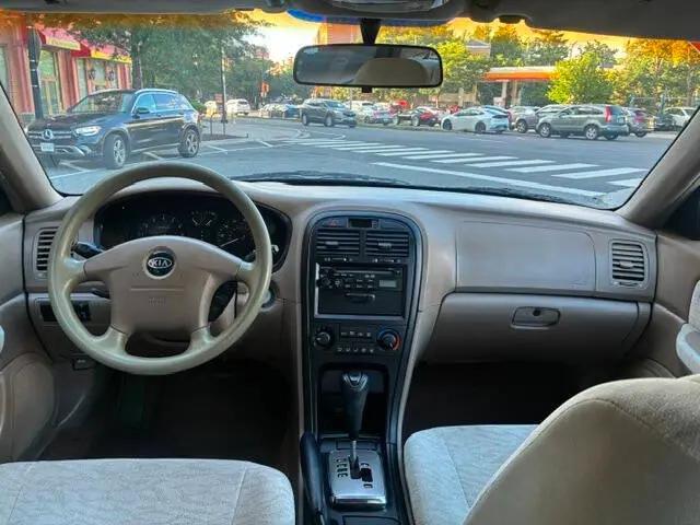 2005 Kia Optima LX