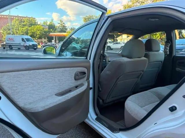 2005 Kia Optima LX