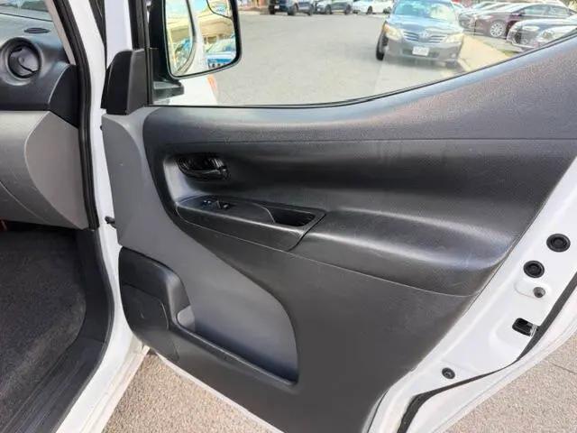 2014 Nissan NV200 SV