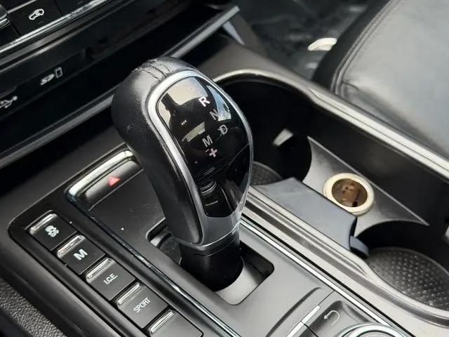 2018 Maserati Ghibli Standard