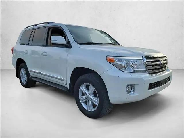 2015 Toyota Land Cruiser V8