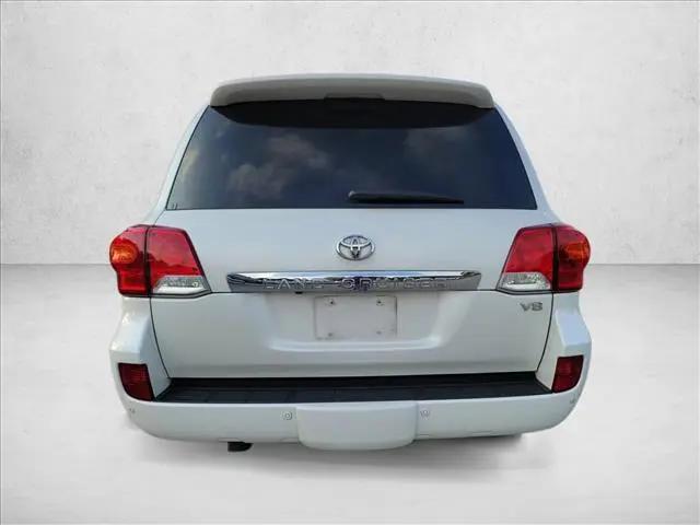 2015 Toyota Land Cruiser V8
