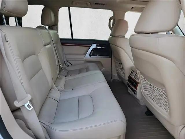 2015 Toyota Land Cruiser V8