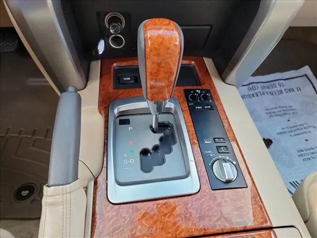 2015 Toyota Land Cruiser V8