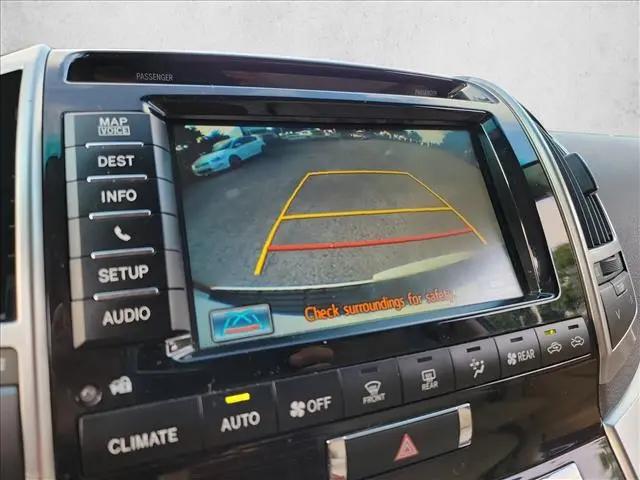 2015 Toyota Land Cruiser V8