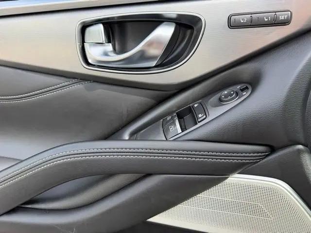 2019 INFINITI Q60 3.0t LUXE