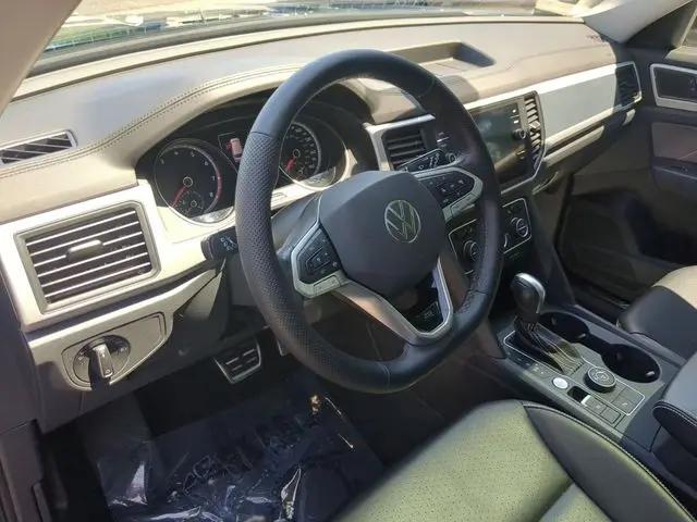 2021 Volkswagen Atlas 3.6L V6 SE w/Technology R-Line