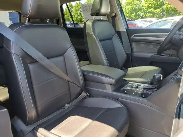2021 Volkswagen Atlas 3.6L V6 SE w/Technology R-Line