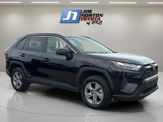 2023 Toyota RAV4 Hybrid LE