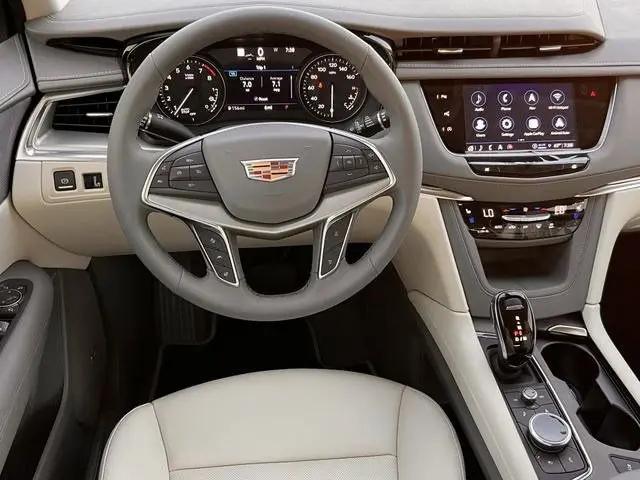 2026 Cadillac XT5 Premium Luxury FWD