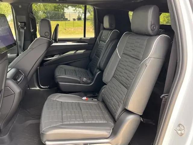 2026 Cadillac Escalade ESV Platinum Sport