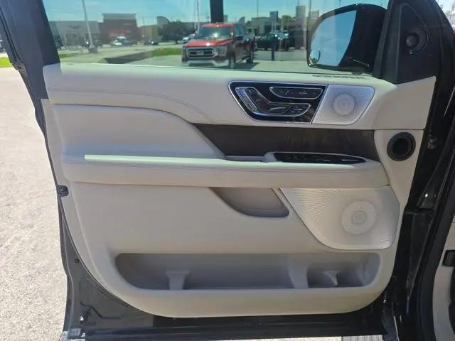 2019 Lincoln Navigator L Reserve