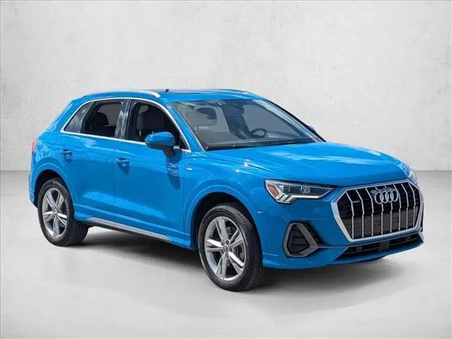 2020 Audi Q3 Premium Plus 45 TFSI S line quattro Tiptronic